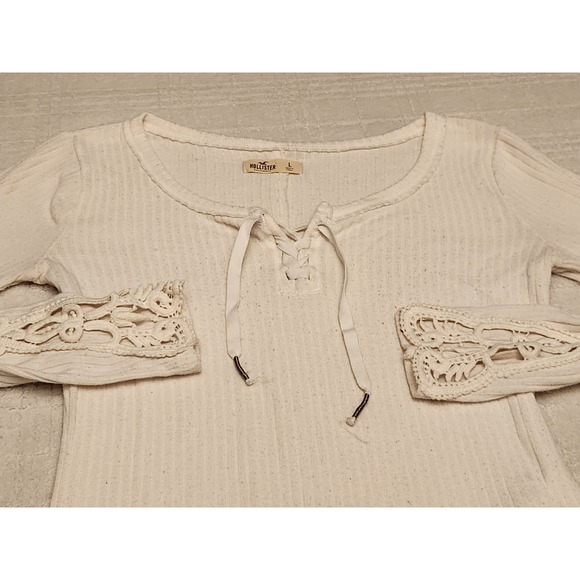 Hollister Tops - Hollister Lace Trim Top‎ Women's Large Long Sleeve V-Neck Tie White Boho